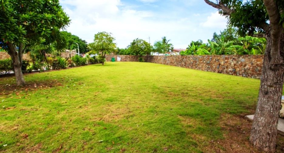 Casa en venta de 8 habitaciones en Sattahip, Chonburi