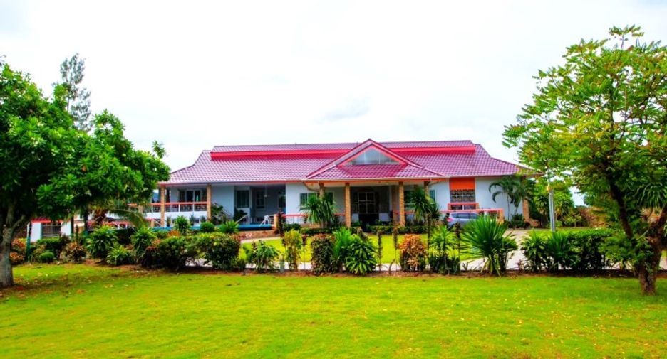 Casa en venta de 8 habitaciones en Sattahip, Chonburi