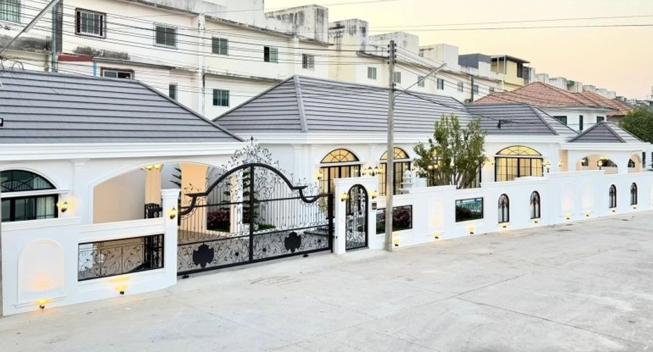 Haus zum Kauf mit 4 Zimmer in East Pattaya, Pattaya