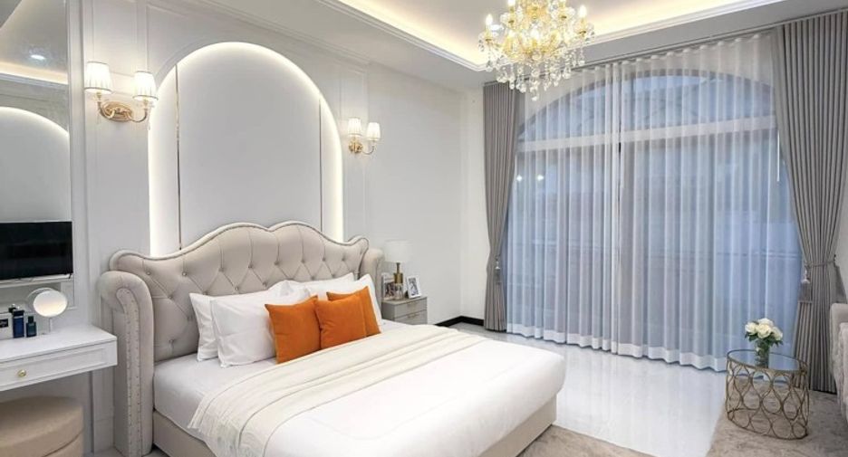 Haus zum Kauf mit 4 Zimmer in East Pattaya, Pattaya