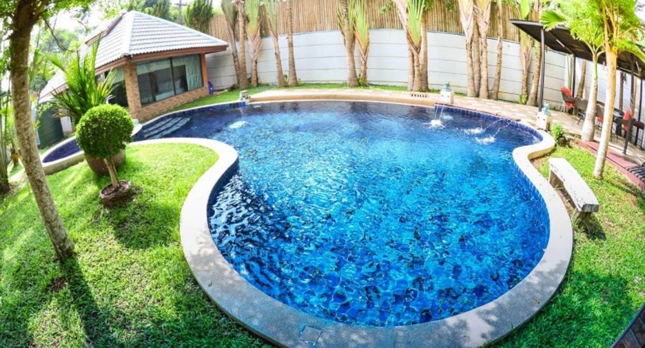 Casa en venta de 7 habitaciones en Sattahip, Chonburi