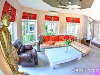 For sale 7 bedrooms house in Na Jomtien, Pattaya
