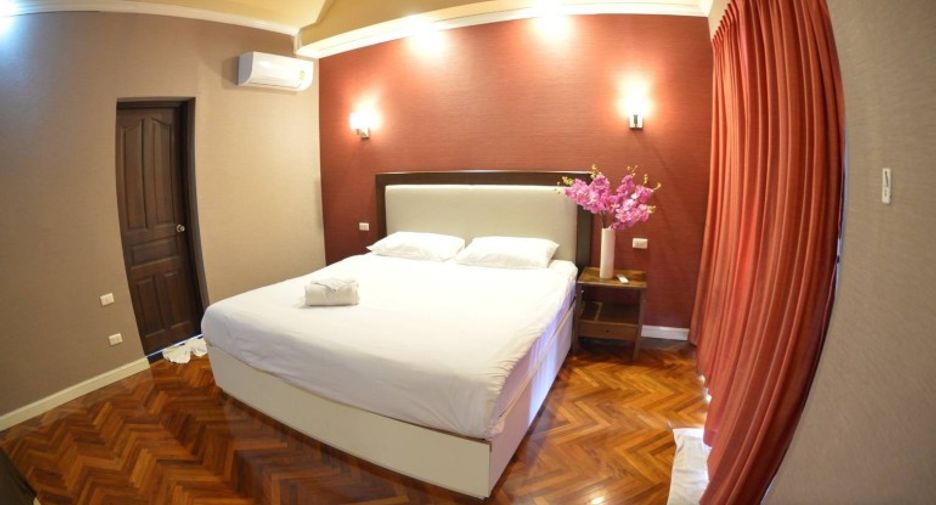 For sale 23 bedrooms house in Pratumnak, Pattaya