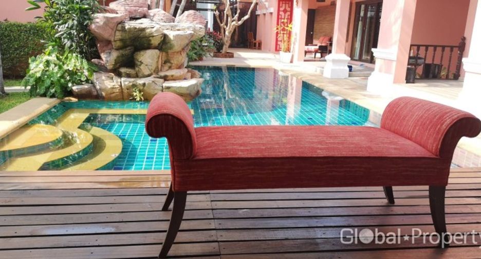For sale 23 bedrooms house in Pratumnak, Pattaya