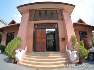 出售 23 卧室 独立屋 在 Bang Lamung, Chon Buri