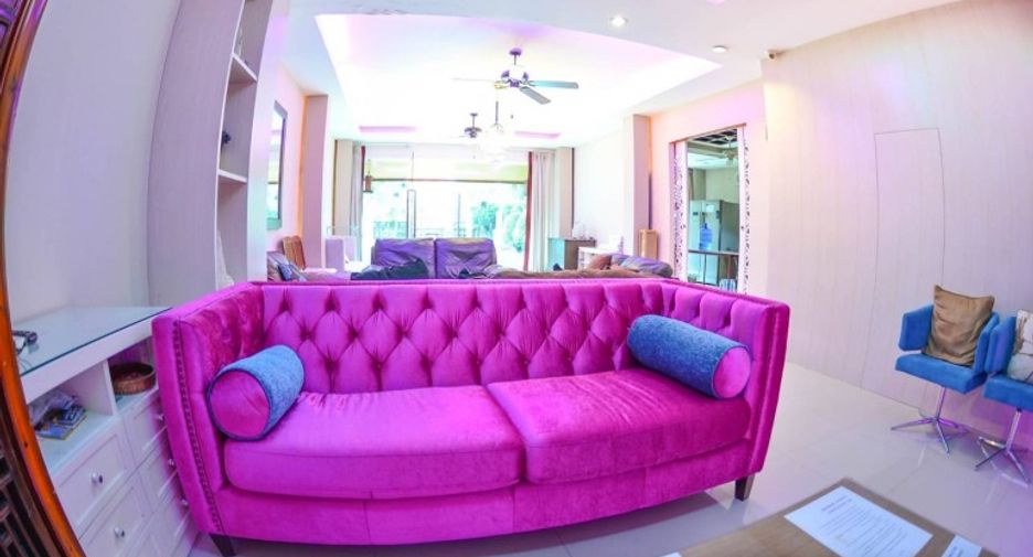 For sale 23 bedrooms house in Pratumnak, Pattaya