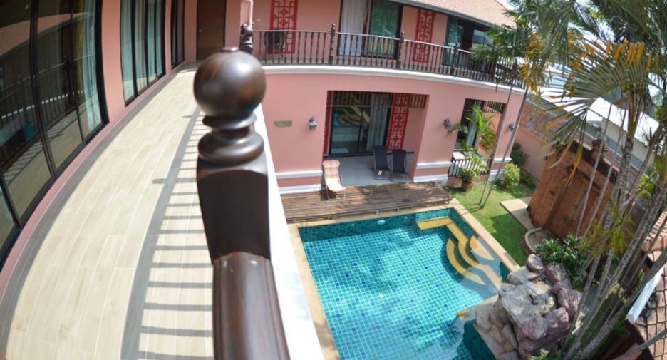 For sale 23 bedrooms house in Pratumnak, Pattaya