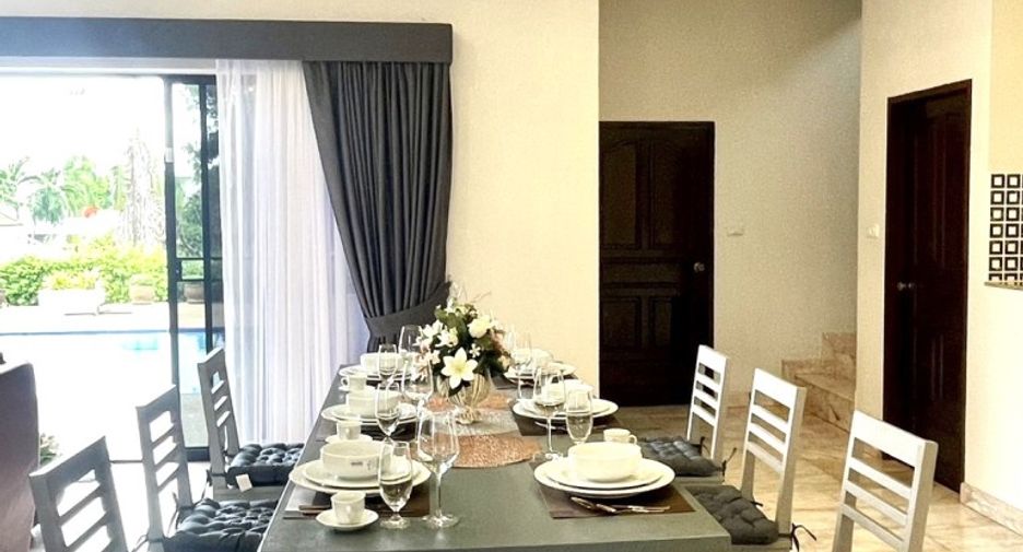 For sale 5 bedrooms house in East Pattaya, Pattaya