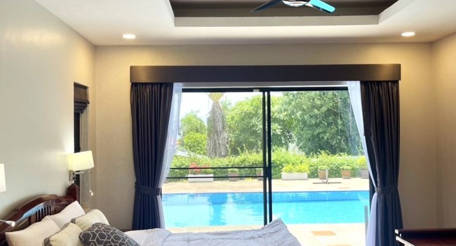 For sale 5 bedrooms house in East Pattaya, Pattaya