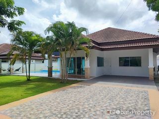 For sale 3 ベッドルーム house in Bang Lamung, Chonburi