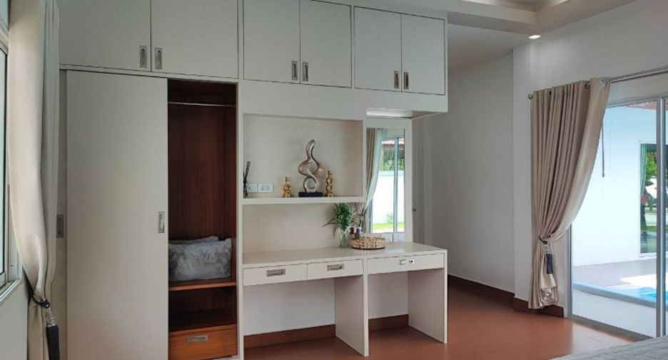 For sale 3 bedrooms house in Huay Yai, Pattaya