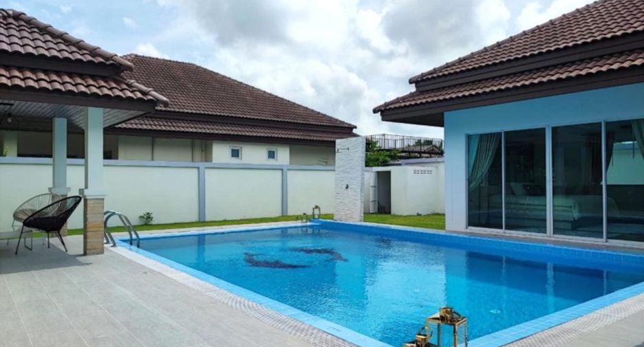 For sale 3 bedrooms house in Huay Yai, Pattaya
