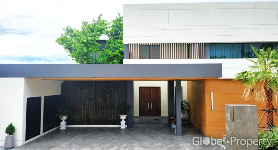Haus zum Kauf mit 5 Zimmer in East Pattaya, Pattaya