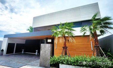 Haus zum Kauf mit 5 Zimmer in East Pattaya, Pattaya