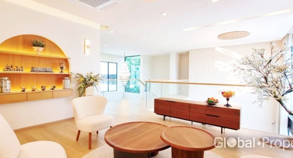 Haus zum Kauf mit 5 Zimmer in East Pattaya, Pattaya