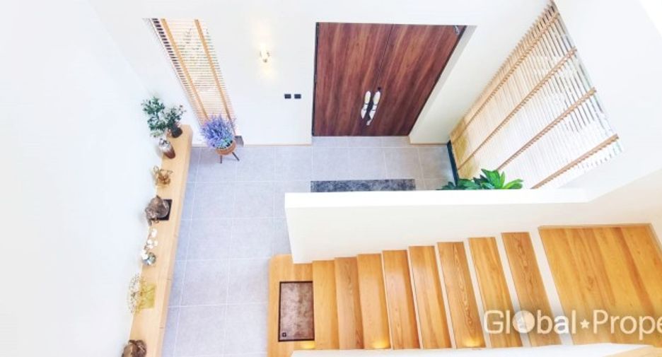 Haus zum Kauf mit 5 Zimmer in East Pattaya, Pattaya