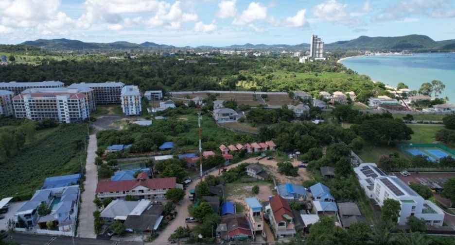 À vendre terrain à Sattahip, Chonburi