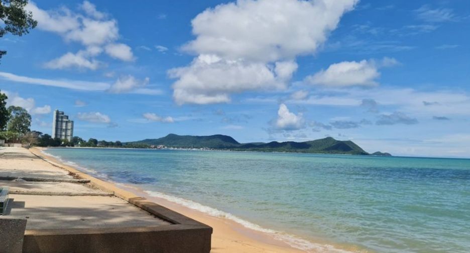 À vendre terrain à Sattahip, Chonburi