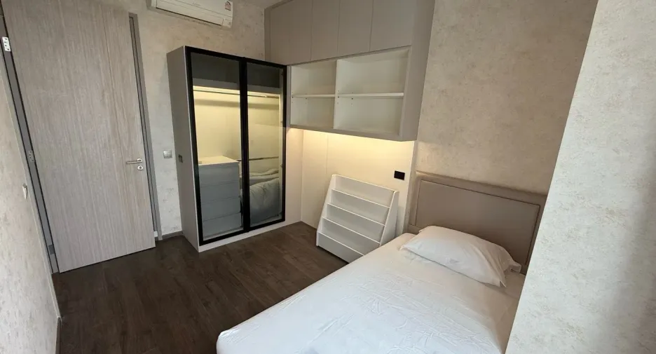 Wohnung zur Miete mit 2 Zimmer in Pathum Wan, Bangkok