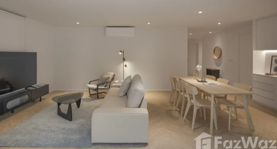 For rent 3 bedrooms condo in Sathon, Bangkok