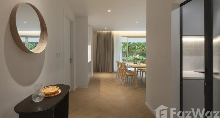 For rent 3 bedrooms condo in Sathon, Bangkok