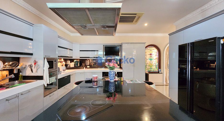 Casa en venta de 3 habitaciones en North Pattaya, Pattaya