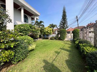 Haus zum Kauf mit 6 Zimmer in Bang Lamung, Chonburi