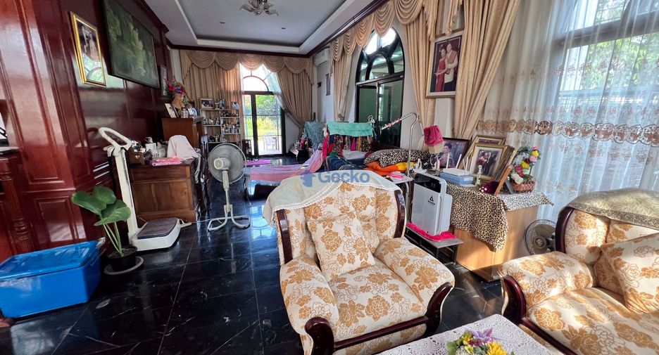 Haus zum Kauf mit 6 Zimmer in East Pattaya, Pattaya