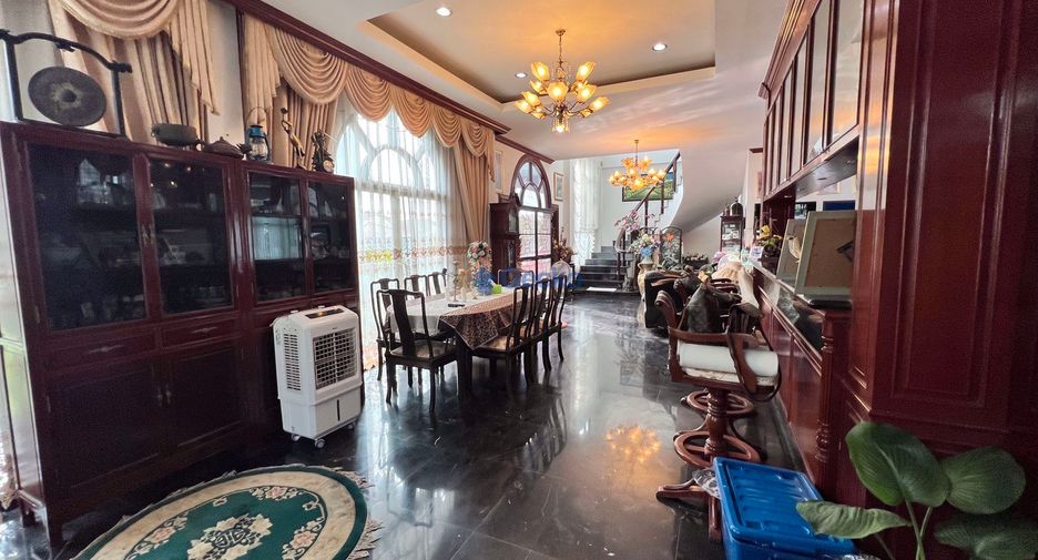 Haus zum Kauf mit 6 Zimmer in East Pattaya, Pattaya