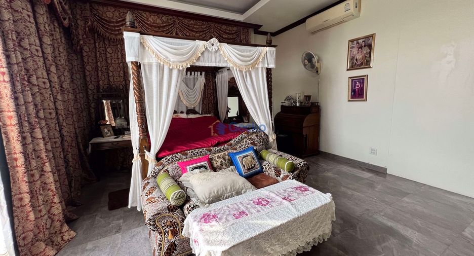 Haus zum Kauf mit 6 Zimmer in East Pattaya, Pattaya