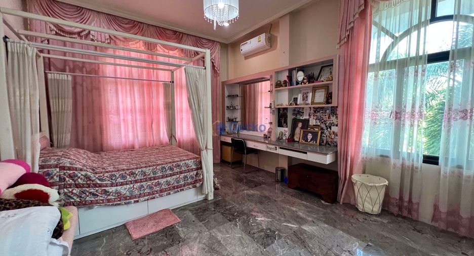 Haus zum Kauf mit 6 Zimmer in East Pattaya, Pattaya