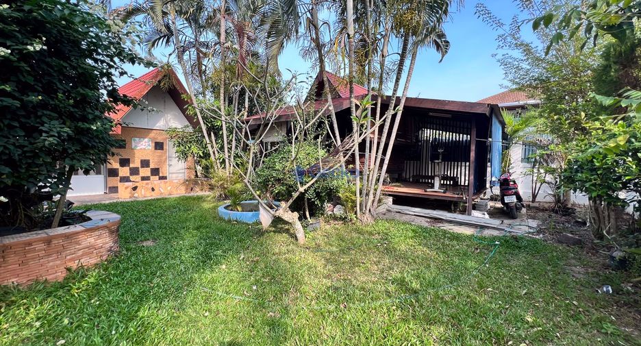 Haus zum Kauf mit 6 Zimmer in East Pattaya, Pattaya