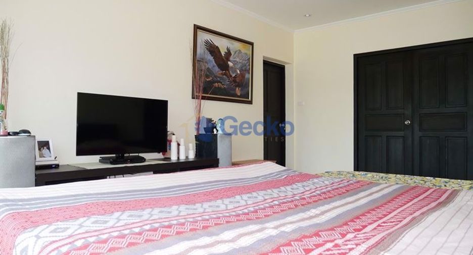 For sale 5 bedrooms house in East Pattaya, Pattaya