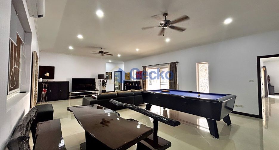 For sale 3 bedrooms house in East Pattaya, Pattaya