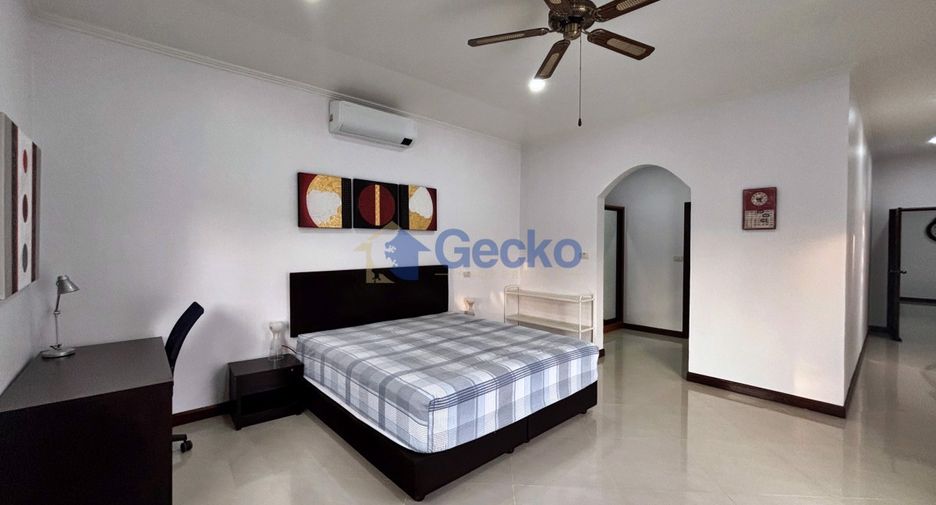For sale 3 bedrooms house in East Pattaya, Pattaya