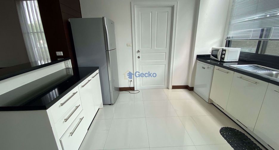 For rent and for sale 4 bedrooms house in East Pattaya, Pattaya