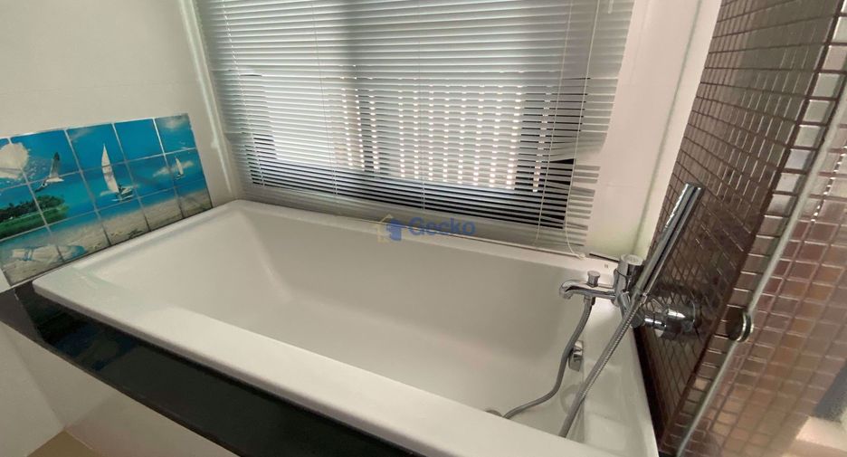 For rent and for sale 4 bedrooms house in East Pattaya, Pattaya