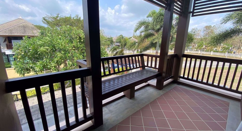 For rent and for sale 4 bedrooms house in East Pattaya, Pattaya