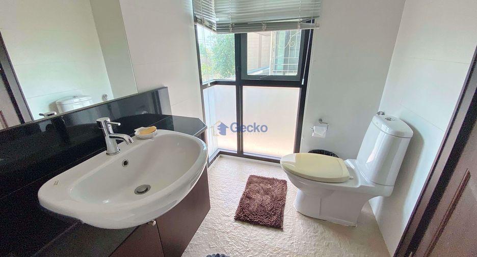 For rent and for sale 4 bedrooms house in East Pattaya, Pattaya