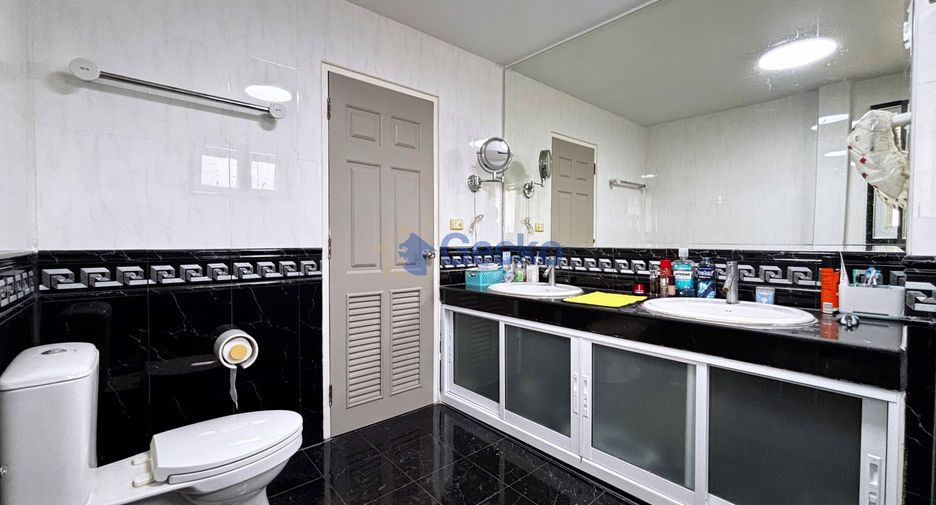 For sale 3 bedrooms house in East Pattaya, Pattaya