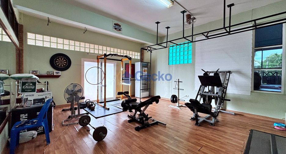 For sale 3 bedrooms house in East Pattaya, Pattaya