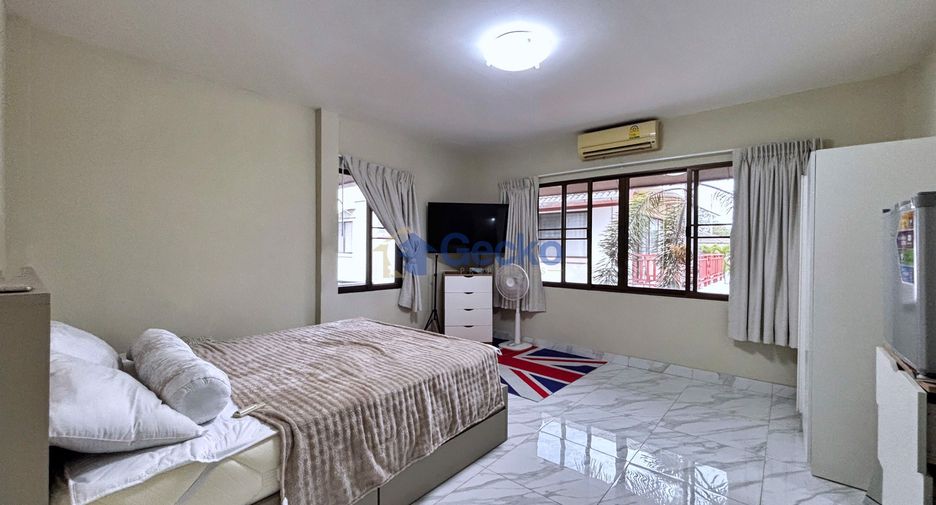 For sale 3 bedrooms house in East Pattaya, Pattaya
