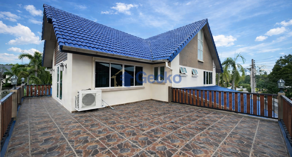 For sale 3 bedrooms house in East Pattaya, Pattaya