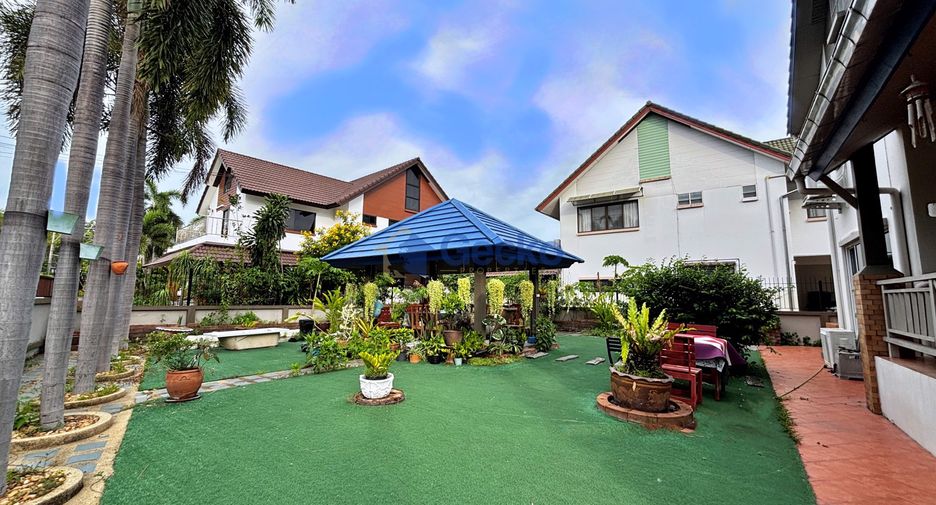 For sale 3 bedrooms house in East Pattaya, Pattaya