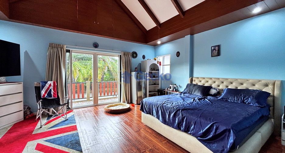 For sale 3 bedrooms house in East Pattaya, Pattaya