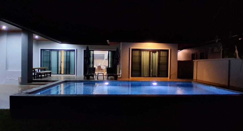 For rent 3 bedrooms villa in Mueang Krabi, Krabi