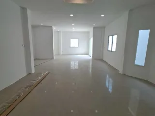 For sale 4 ベッドルーム house in Sam Phran, Nakhon Pathom