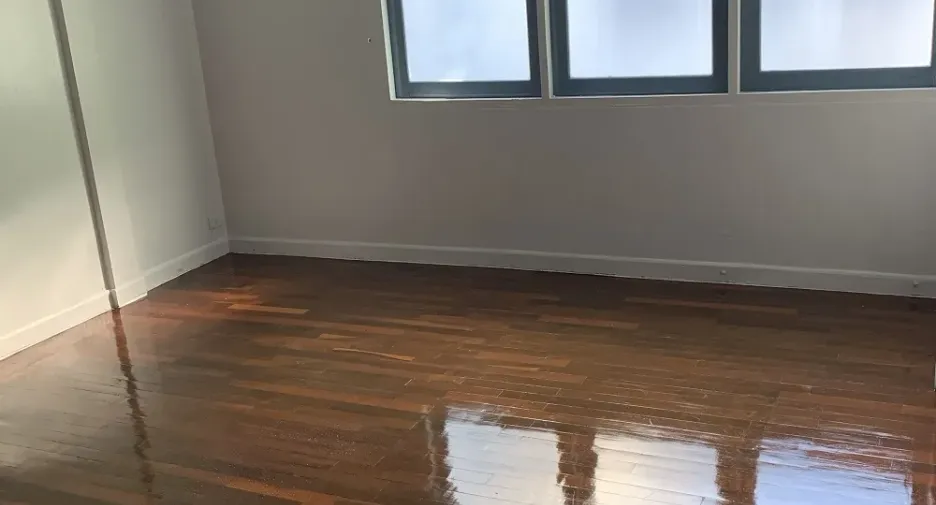 For sale and for rent 4 bedrooms townhouse in Watthana, Bangkok