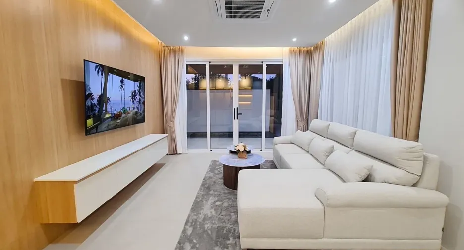 Villa en venta y en alquiler de 3 habitaciones en Thalang, Phuket