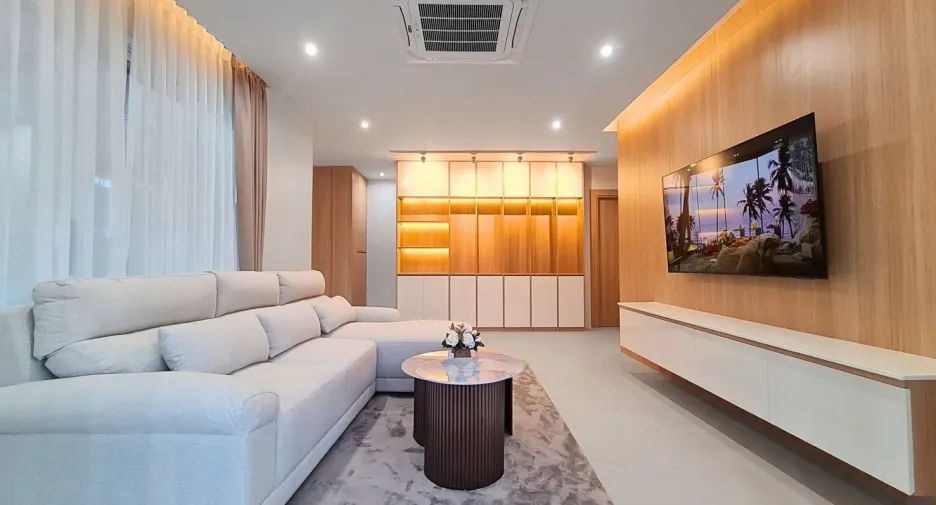 Villa en venta y en alquiler de 3 habitaciones en Thalang, Phuket
